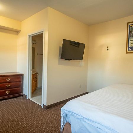 Watkins Motel ワトキンズ・グレン エクステリア 写真